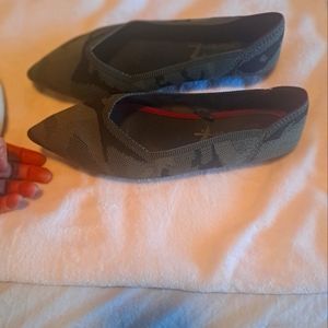 Seven Army Print Flats